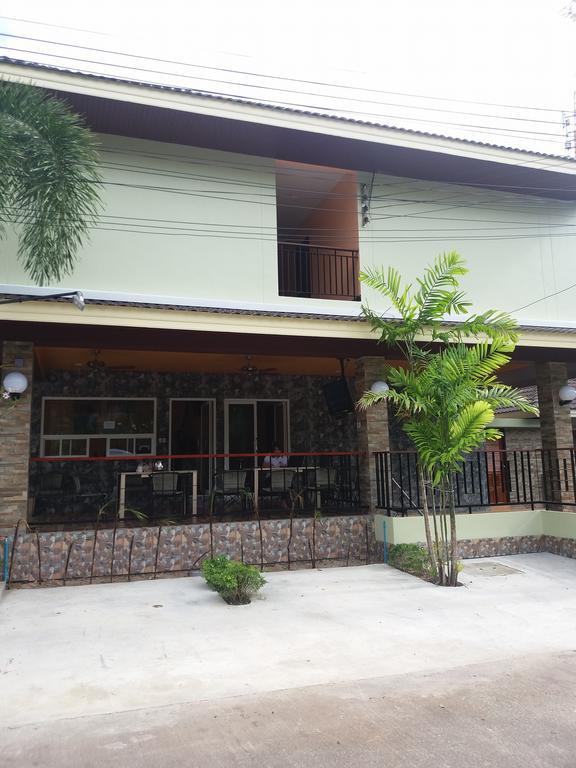 Appartamento Nasa Mansion Phuket Esterno foto