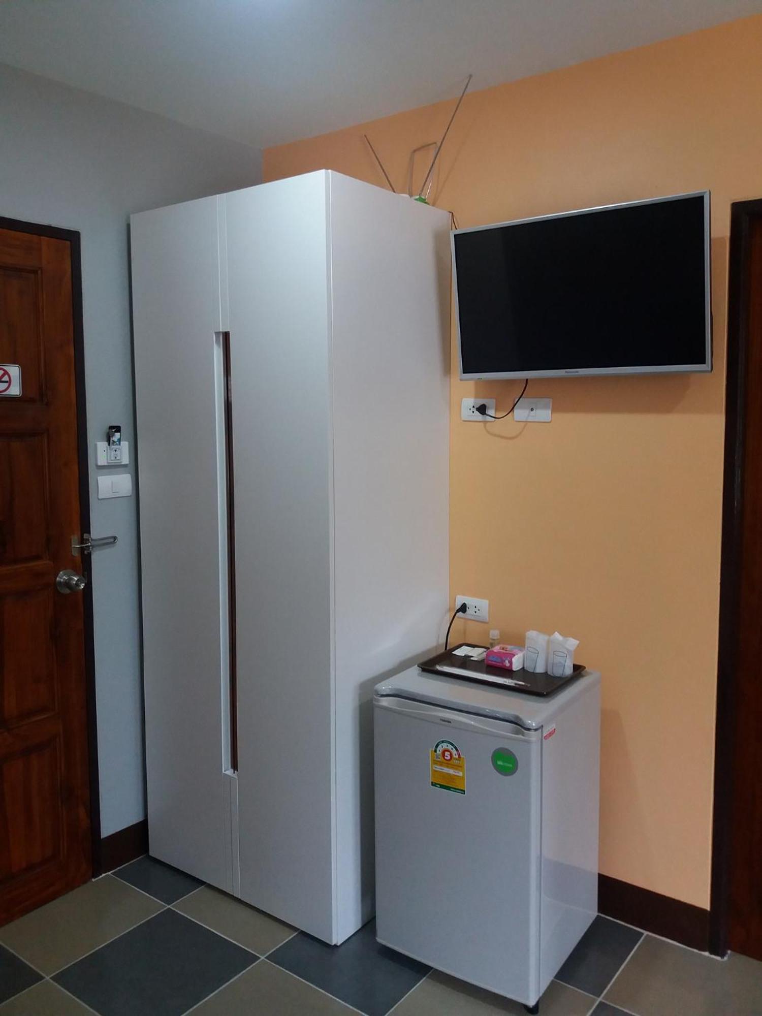 Appartamento Nasa Mansion Phuket Esterno foto