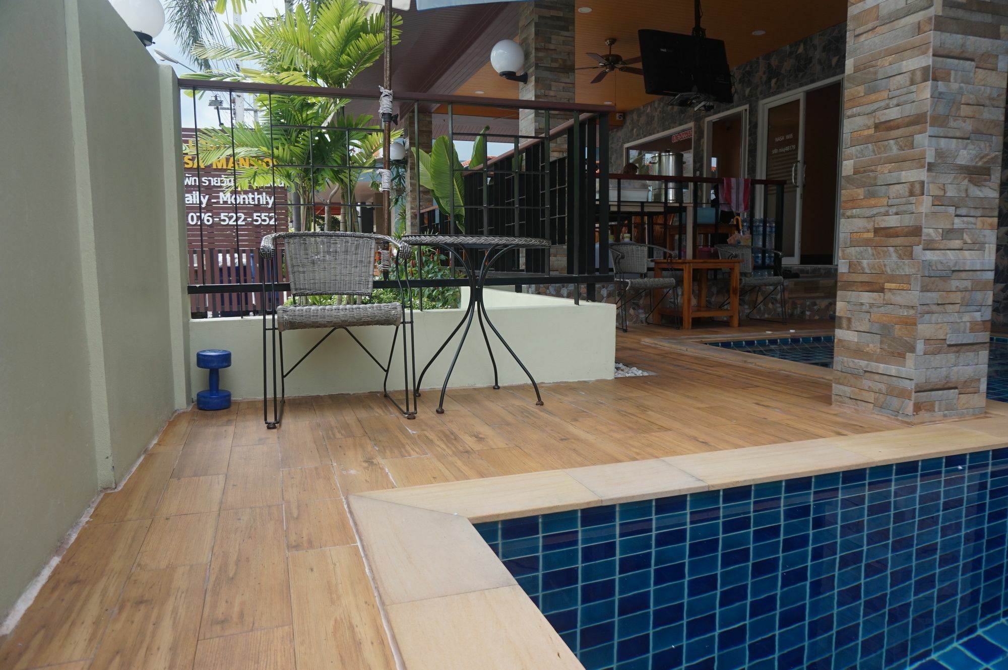 Appartamento Nasa Mansion Phuket Esterno foto