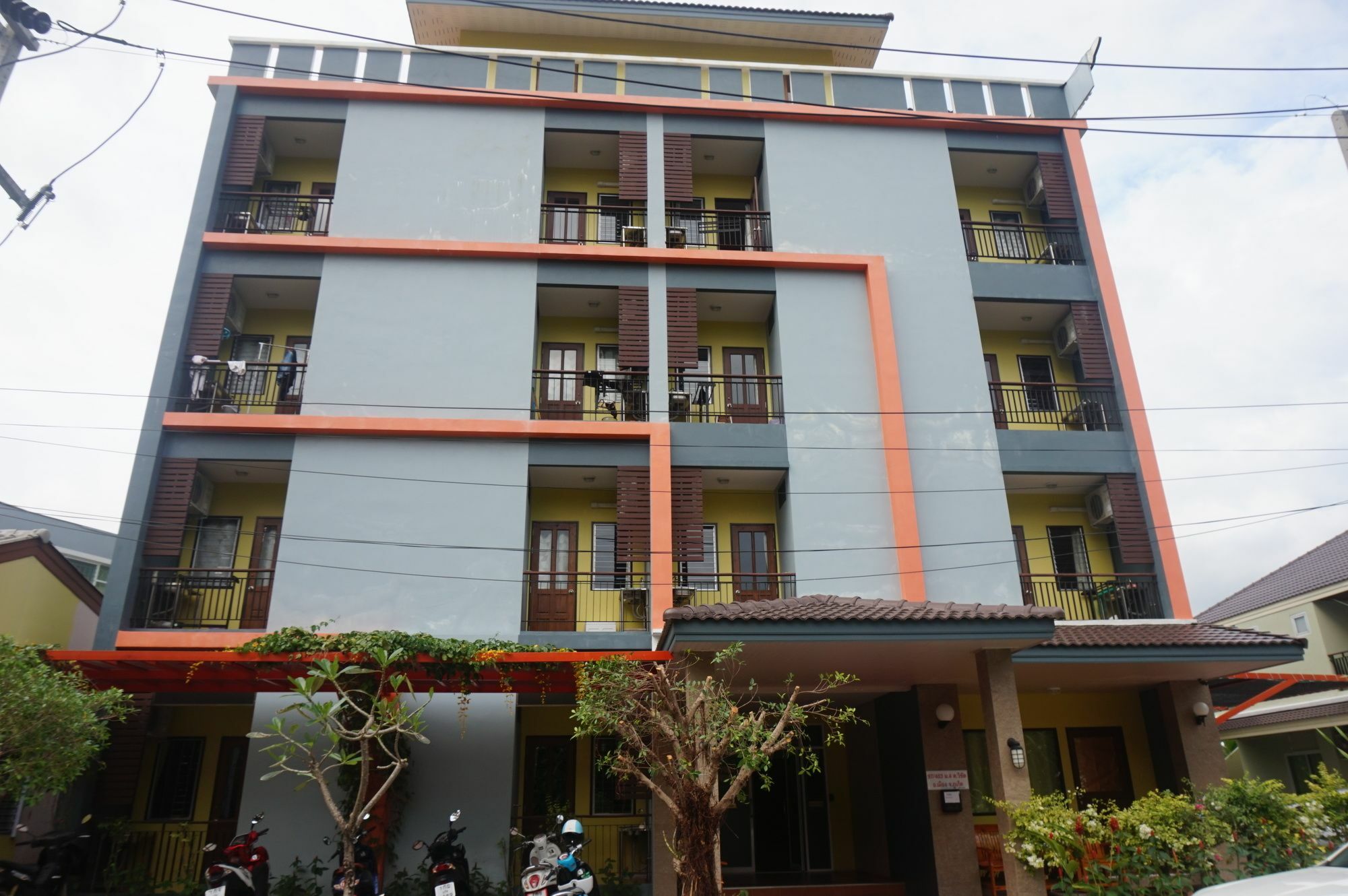 Appartamento Nasa Mansion Phuket Esterno foto