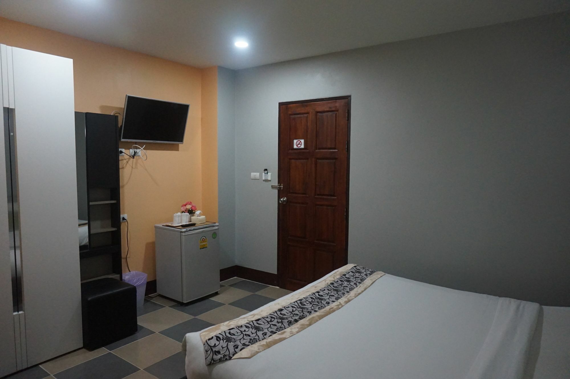Appartamento Nasa Mansion Phuket Esterno foto
